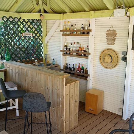 La Libellule Caribeenne- Duplex Et Piscine Sainte-Rose Extérieur photo